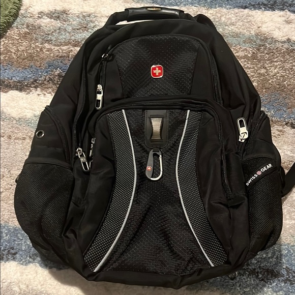 SwissGear Black Backpack Ergonomic Design Durable